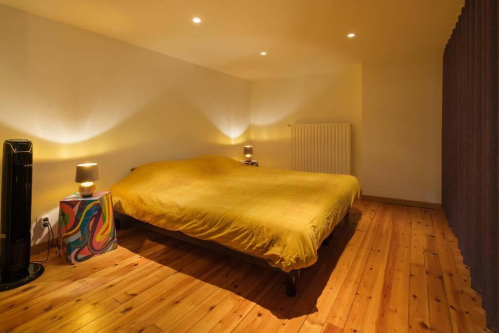 Duplex In Historical Centre With Private Courtyard Apartamento Antuérpia Exterior foto
